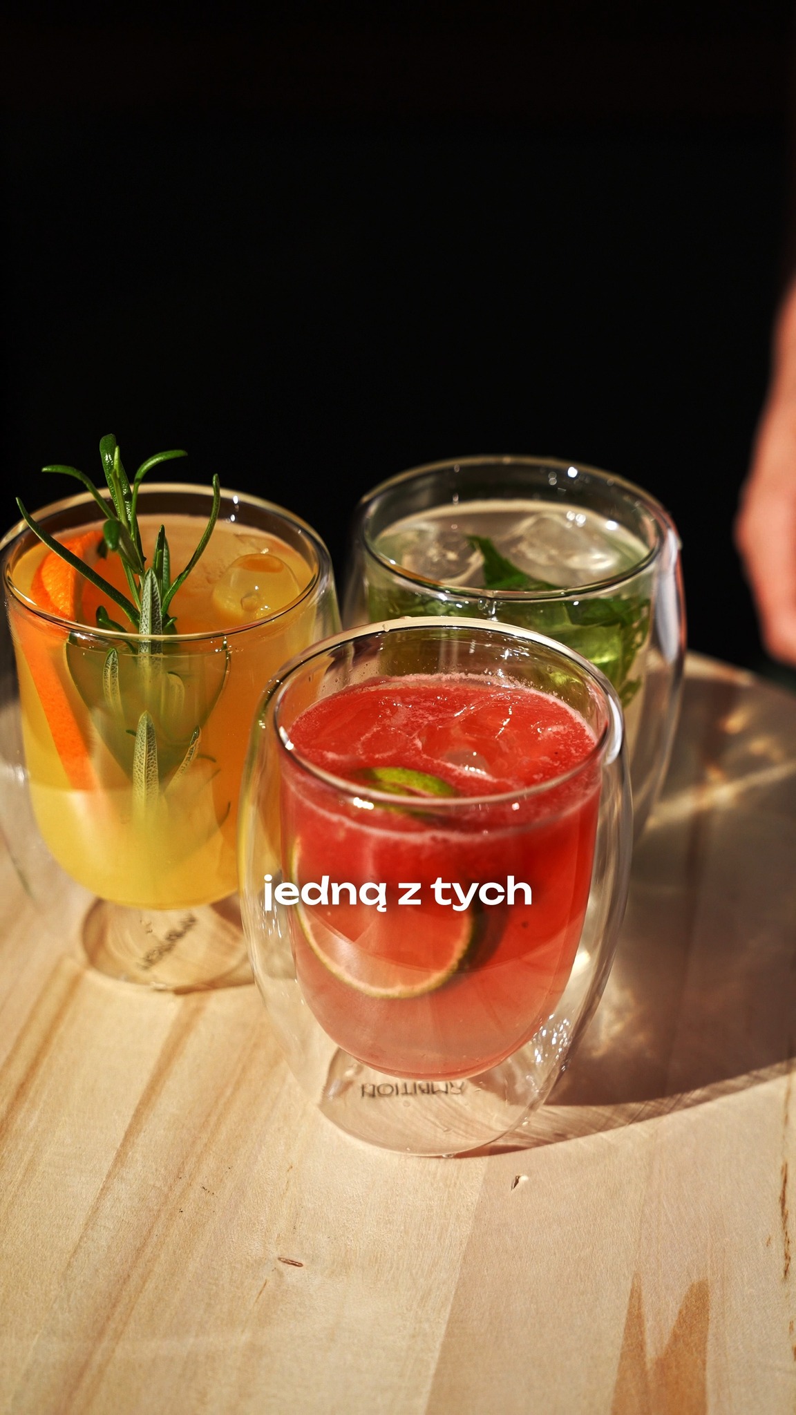 Domową lemoniadę, która idealnie chłodzi w upały, przygotujesz w garnku Silverstone od AMBITION 😍 –…